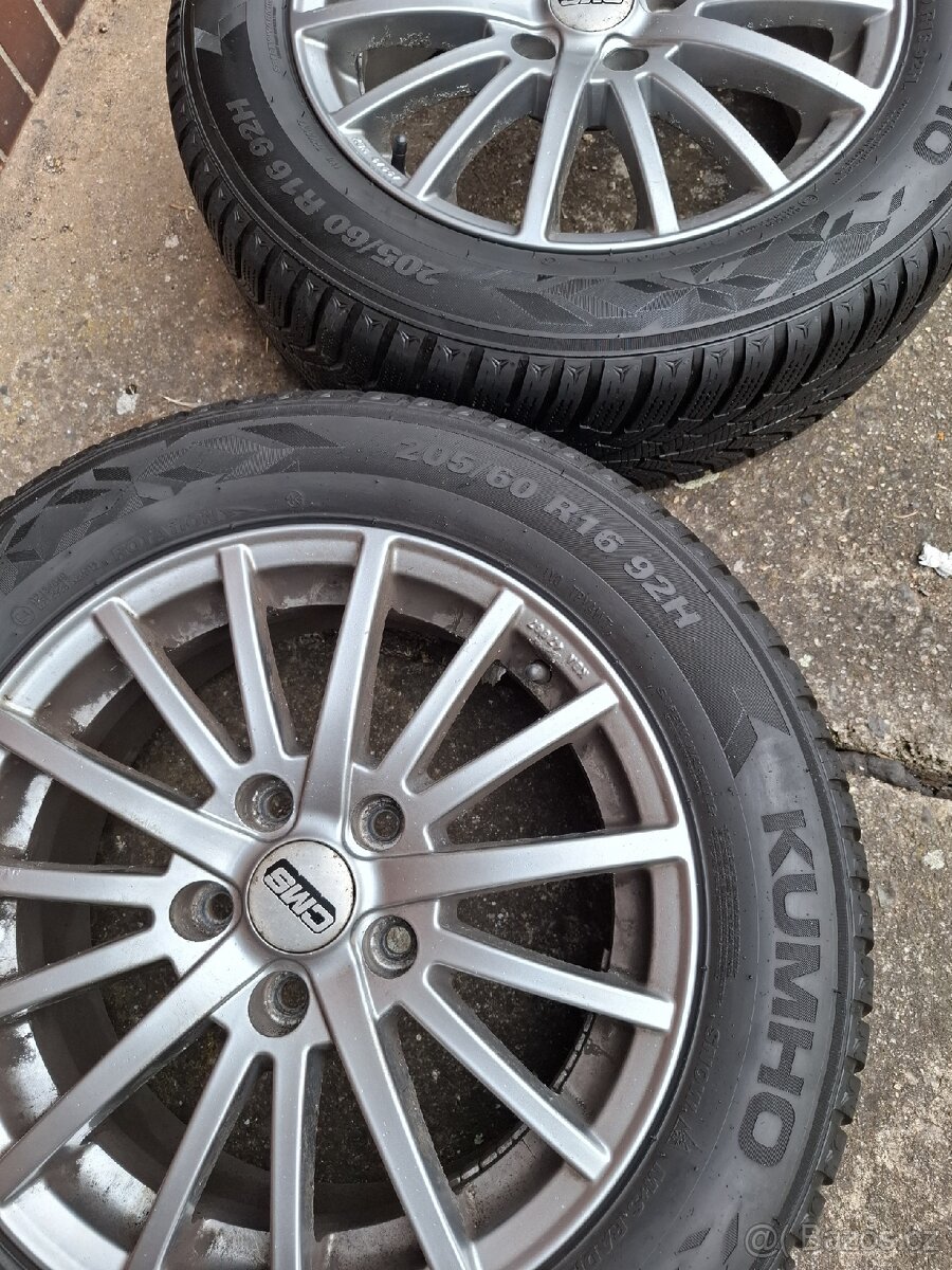 16" zimní 205/60/16 Kumho