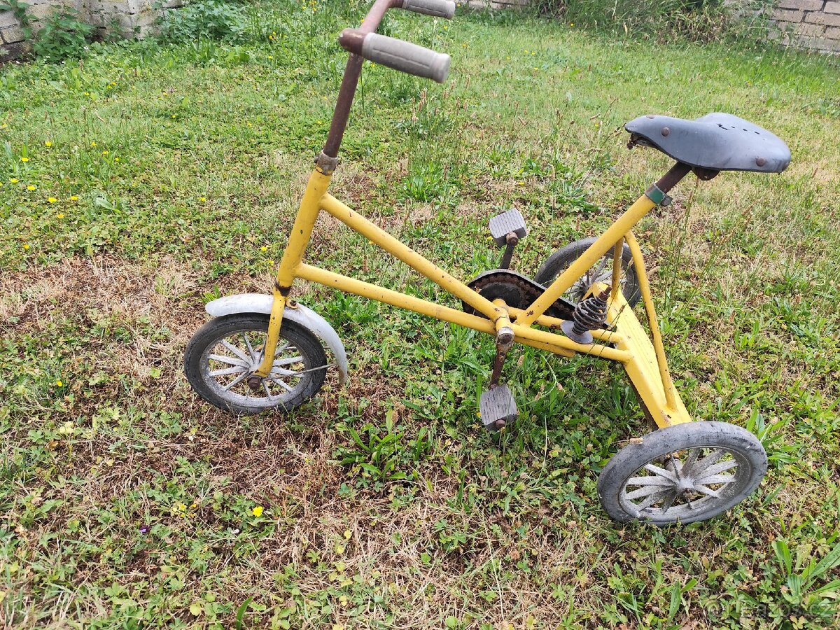Retro tříkolka