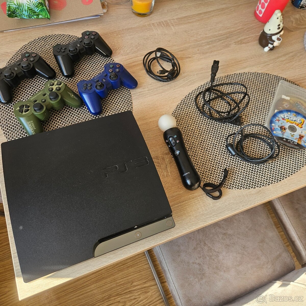 Prodám Sony Playstation 3 Slim 320gb v hezkém stavu