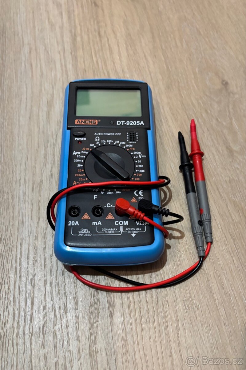Digitální multimetr DT 9205A