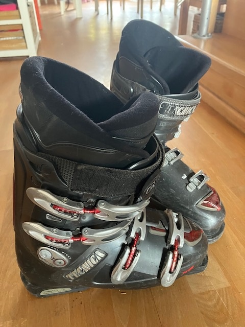 lyžáky tecnica 42,5