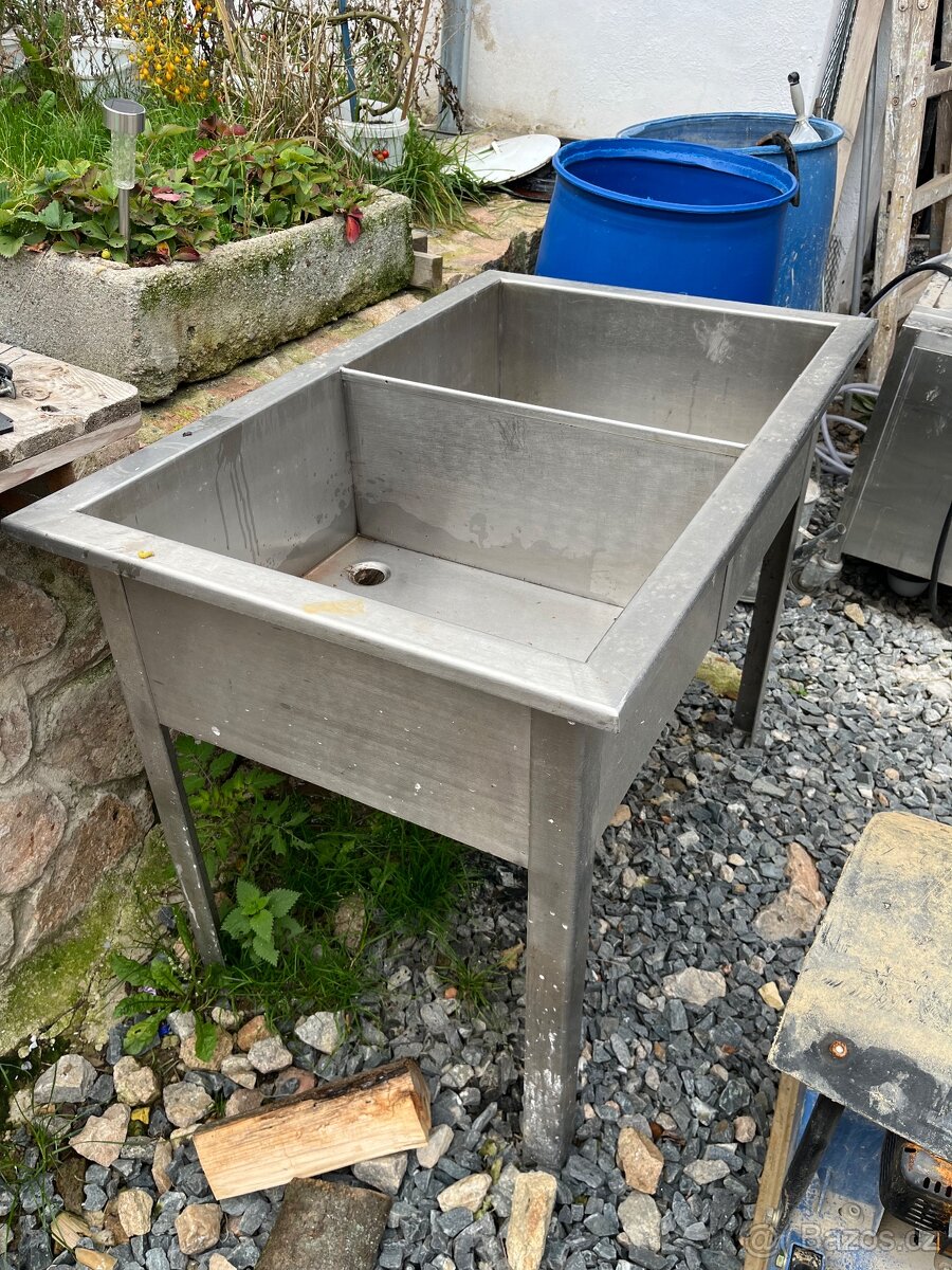 REZERVACE Nerez dvoudrez