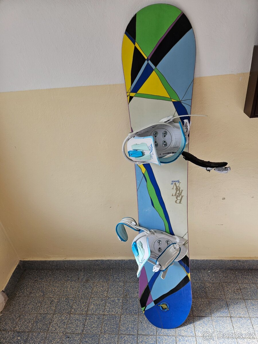 Damsky Snowboard Burton Genie 155