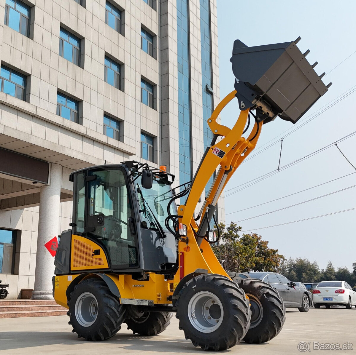 Predám Kolesový mini-nakladač KIMA K1090 4x4 Tal. hydraulika