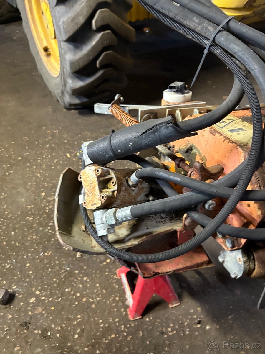 Hydromotor s mulčovačem  možnost prodat i samostatně