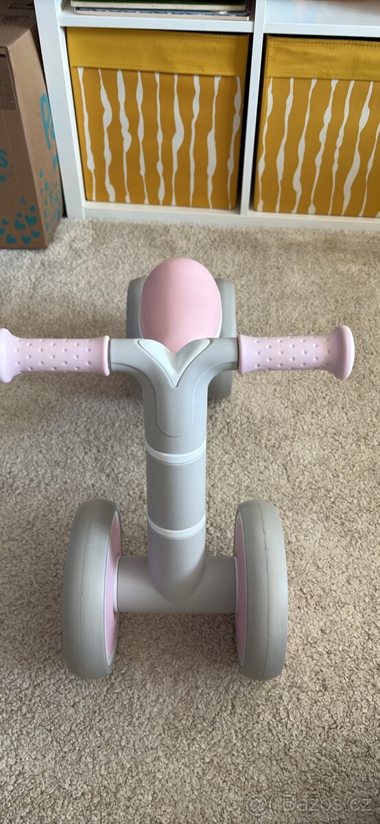 Dětské odrážedlo