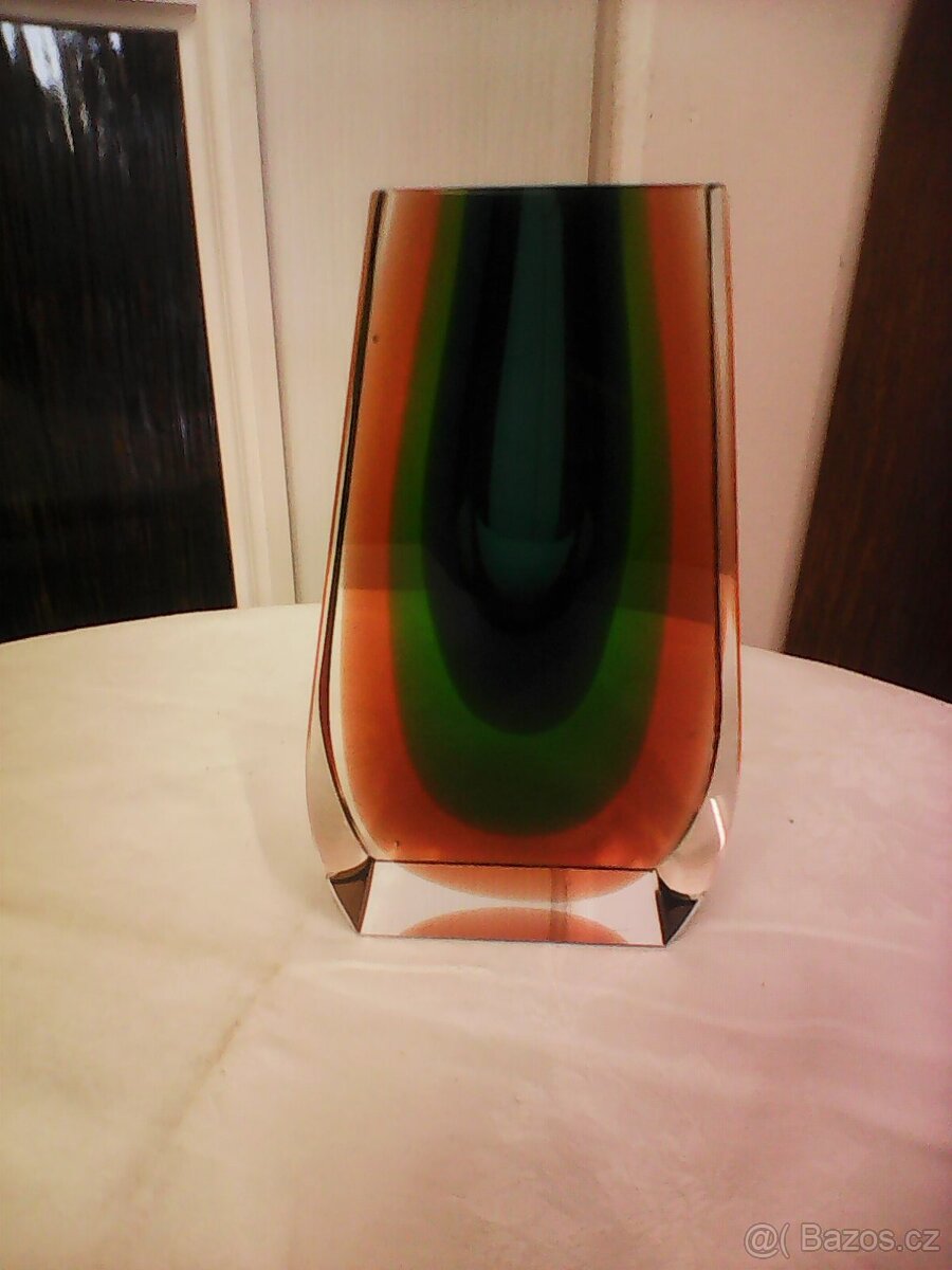 Váza EXBOR - kapka, návrh Pavel Hlava