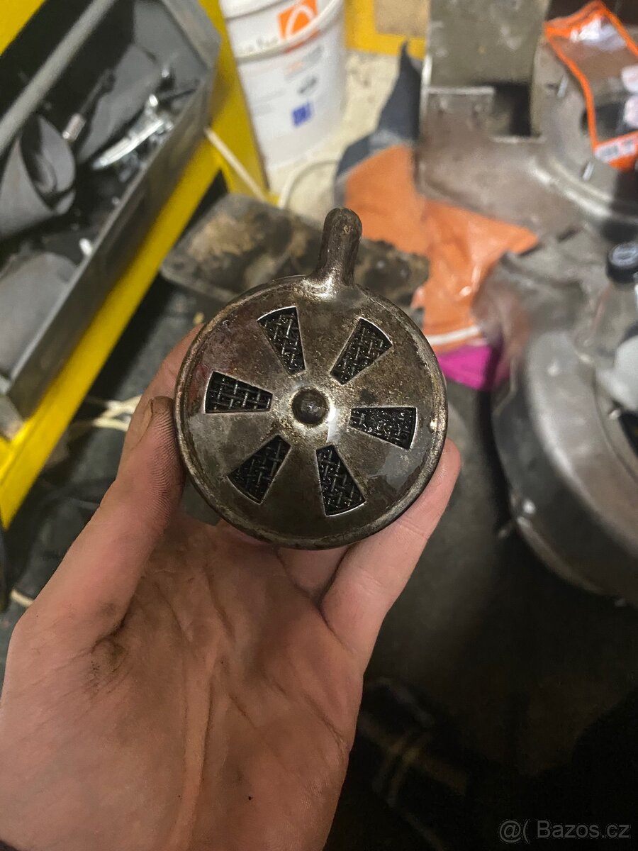 Filtr karburátoru Jikov