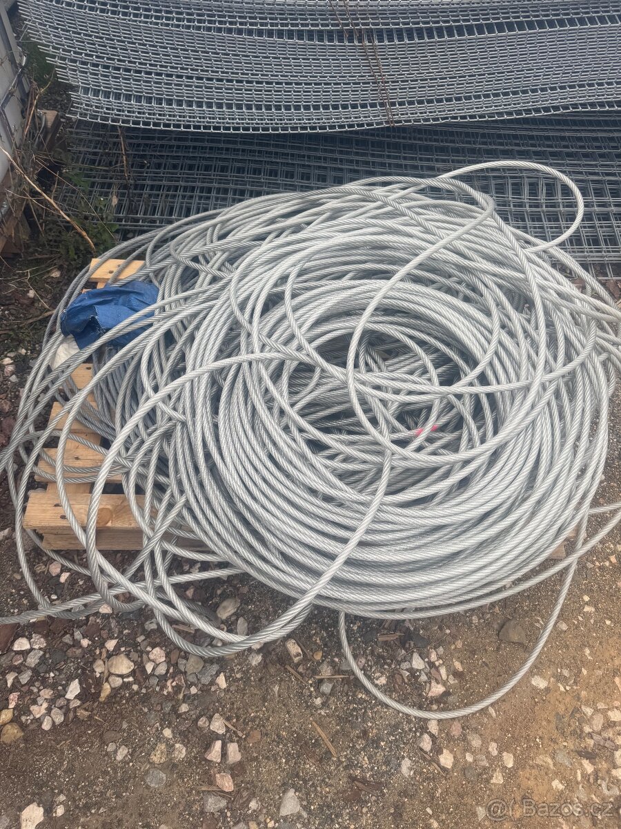 Pletivo + napínací drat