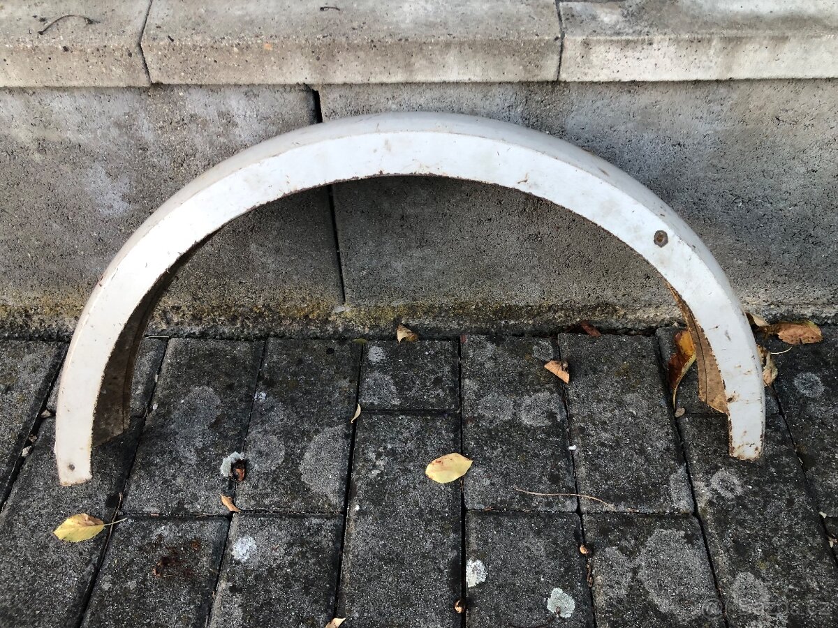 Babetta zadní blatník