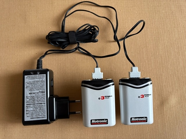 Nabíječka + baterie Hotronic