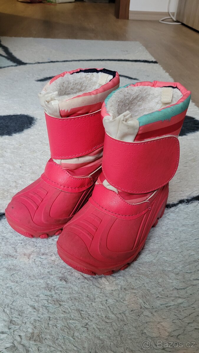 Dětské sněhule vel. 24