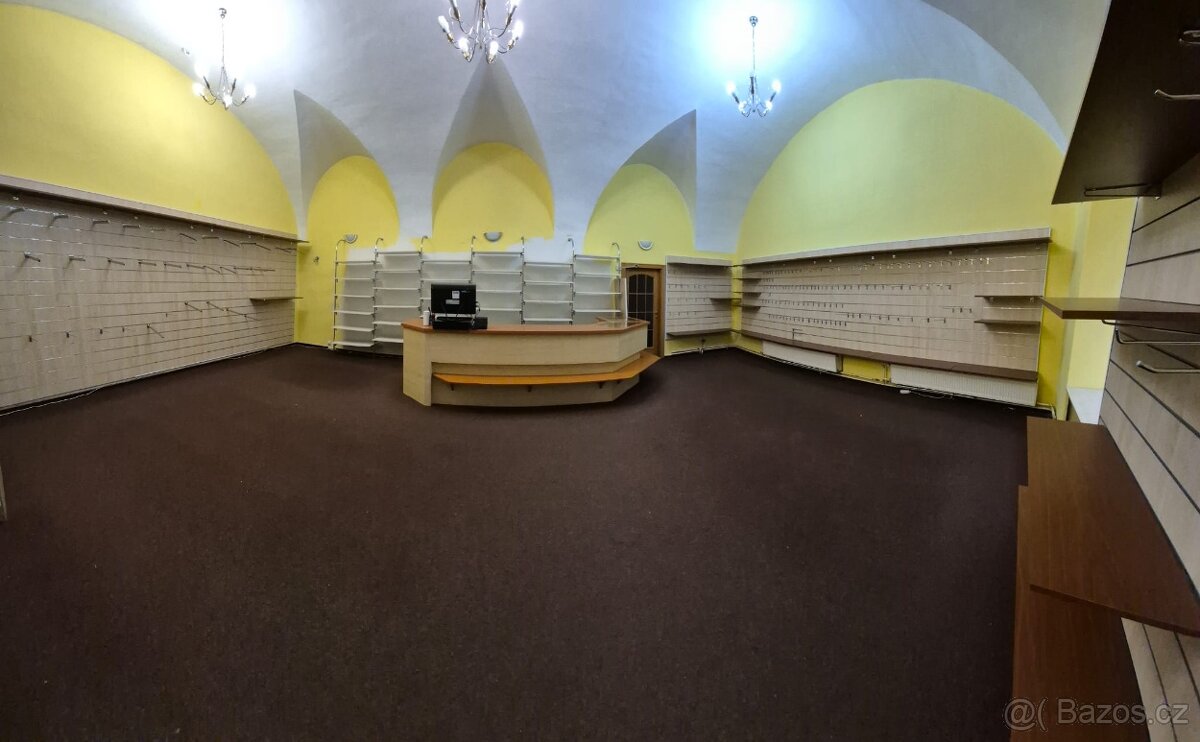 Závěsný regálový systém