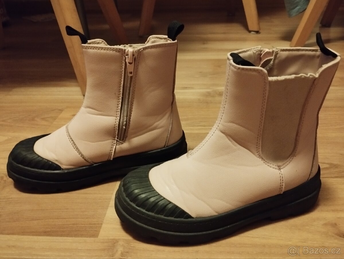 Dívčí kotníkové boty 31