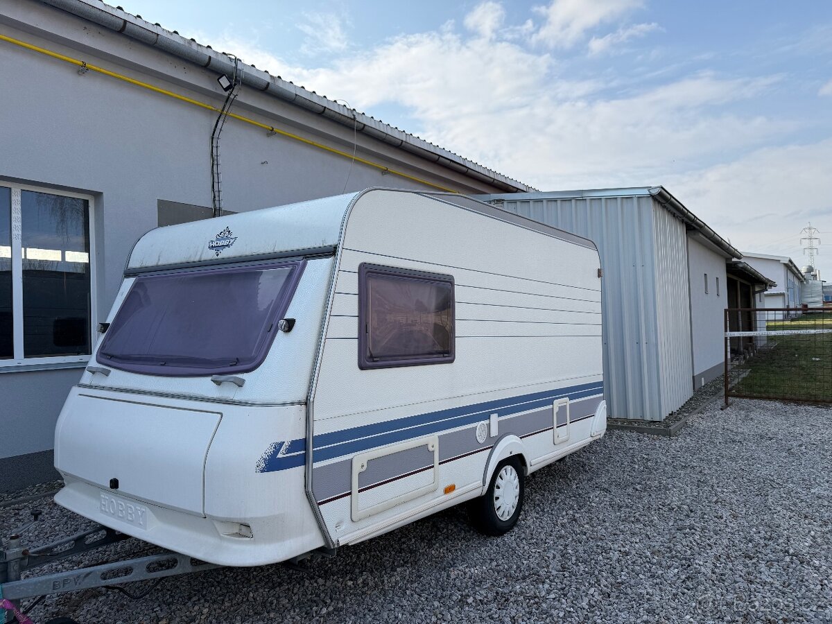 Karavan Hobby 400