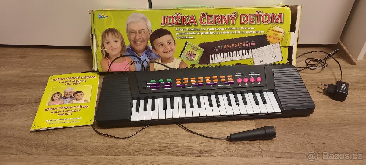 Dětské hrácí piáno, klávesy se spoustou funkcí...