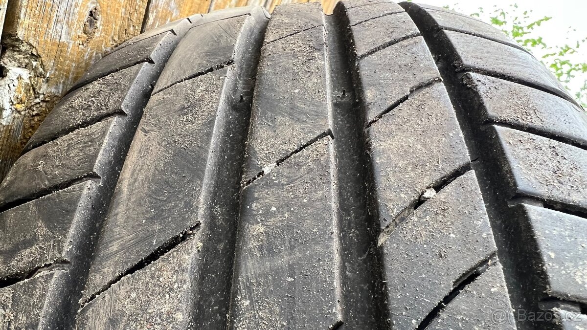 Letní pneu Kumho Ecsta 205/60 r16