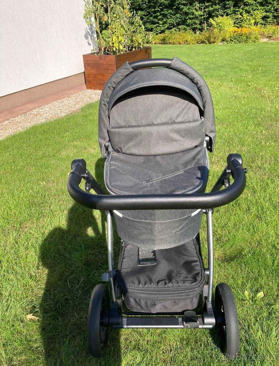Kočárek Baby design Husky
