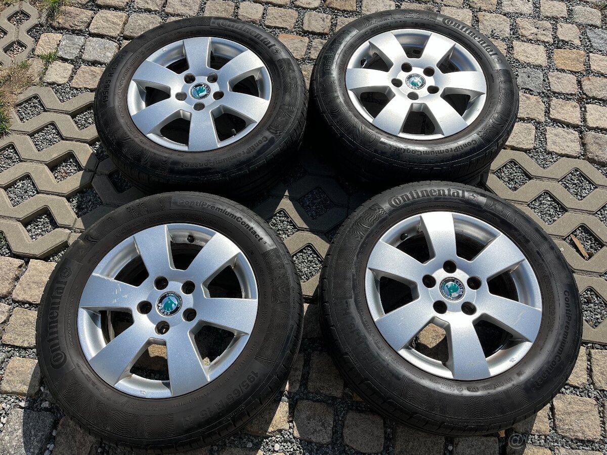 4x alu disky 5x112 R15, letní pneu 60 %