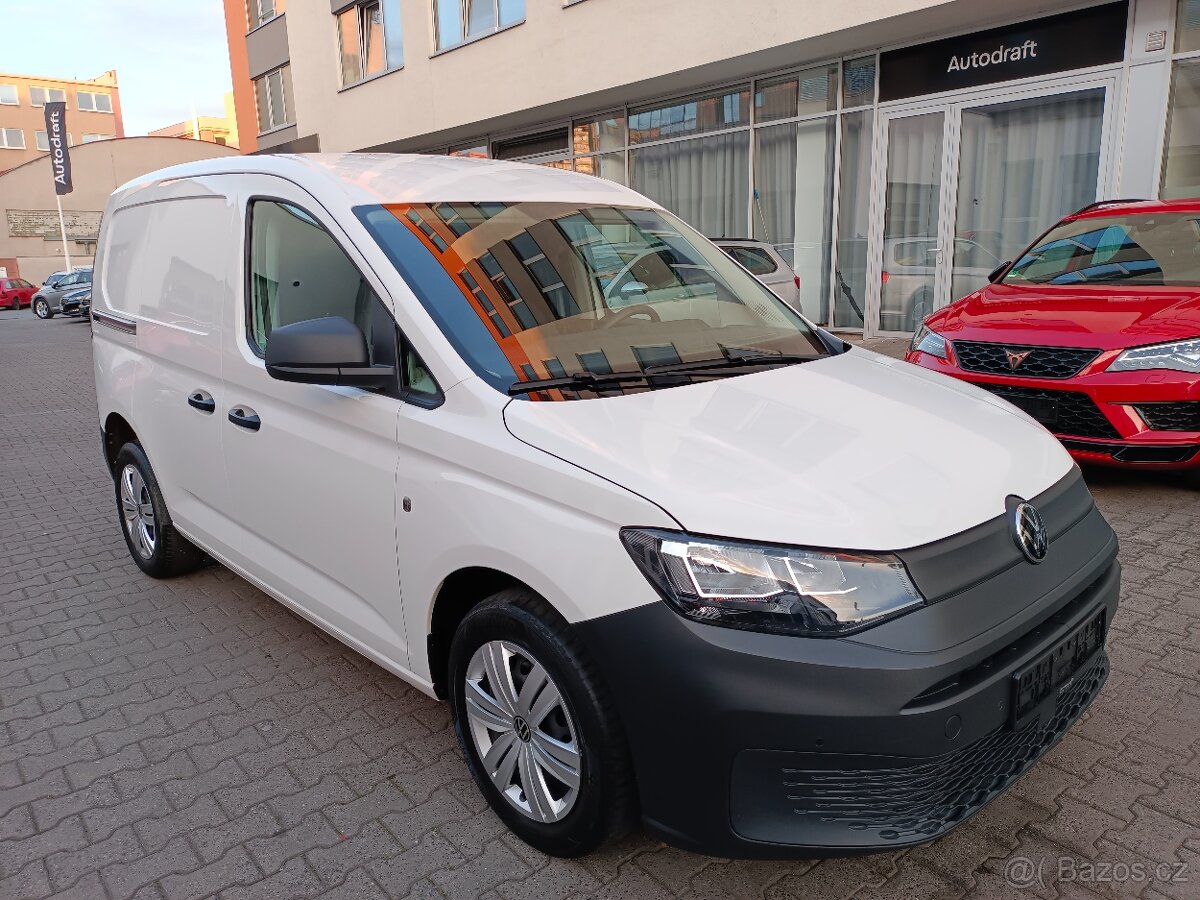 VW Caddy 2.0 TDI 75kW 82tkm Model 2021 Navi kamera DAB Tažné