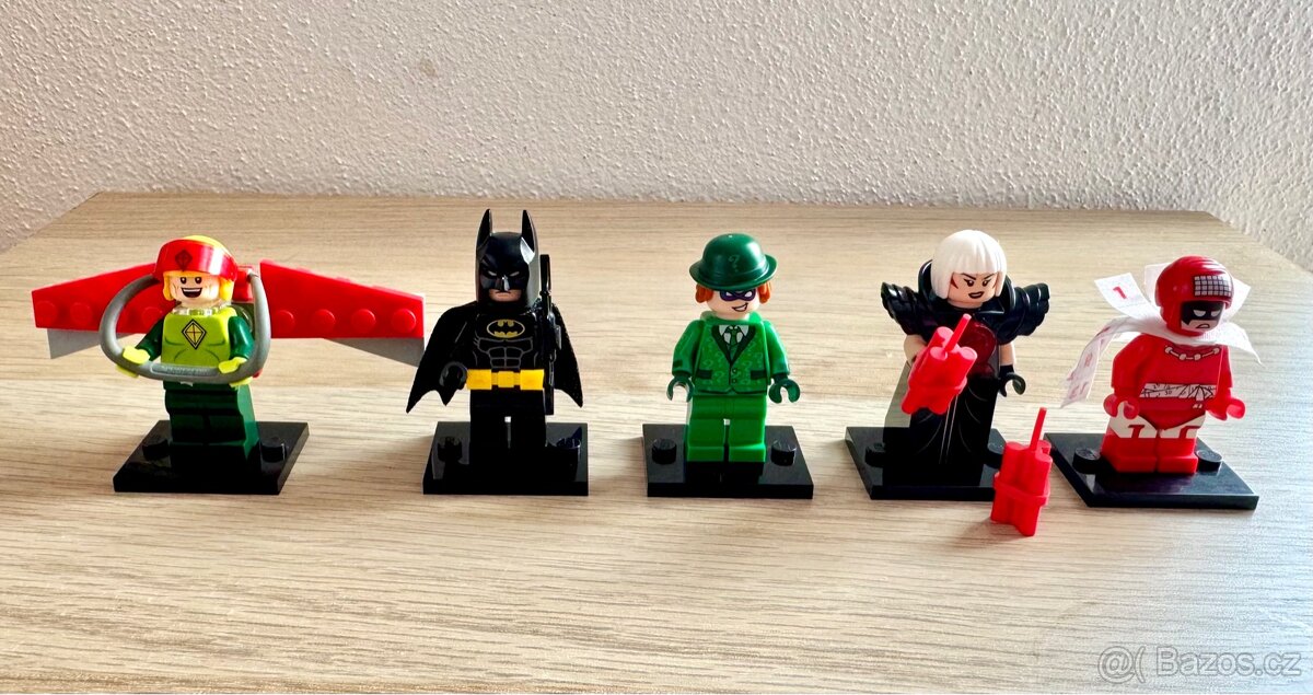Minifigurky (LEGO set 70903)