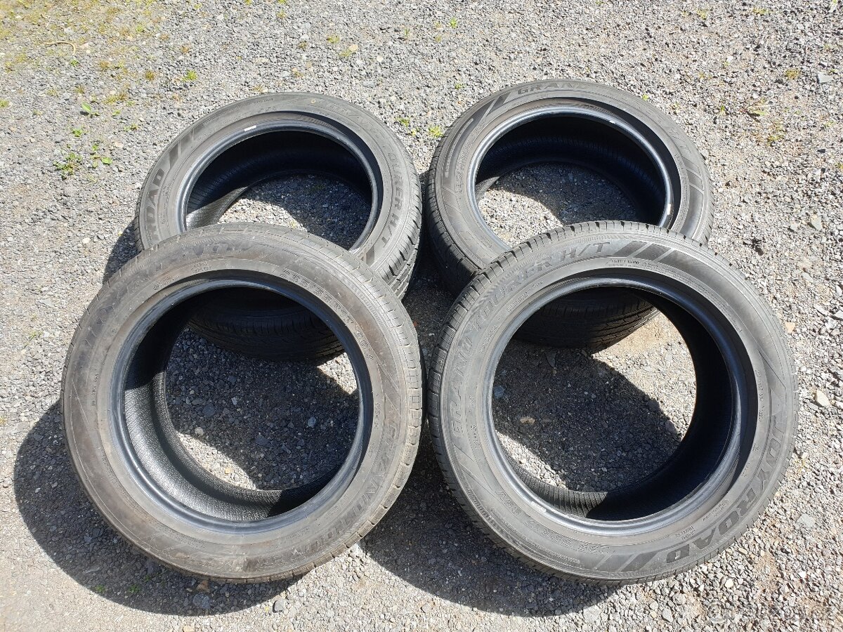 Pneu 235/55 R17