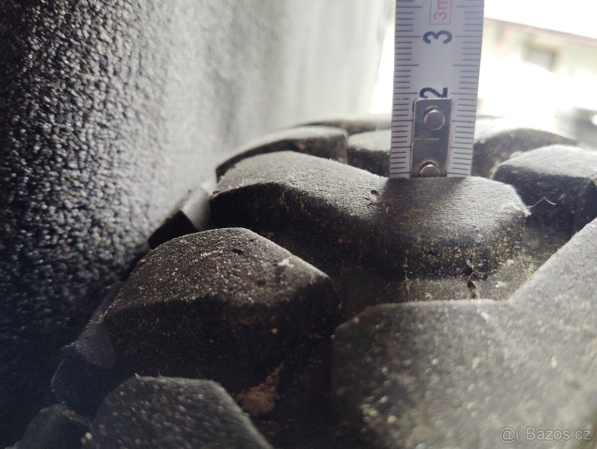 Prodám požít, drapák nebo enduro pneu