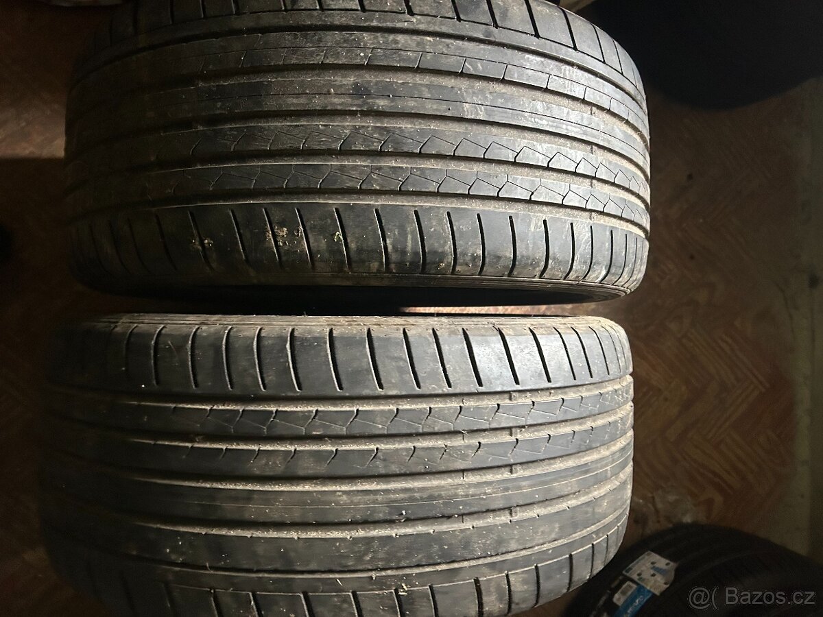 275/35ZR21 Dunlop