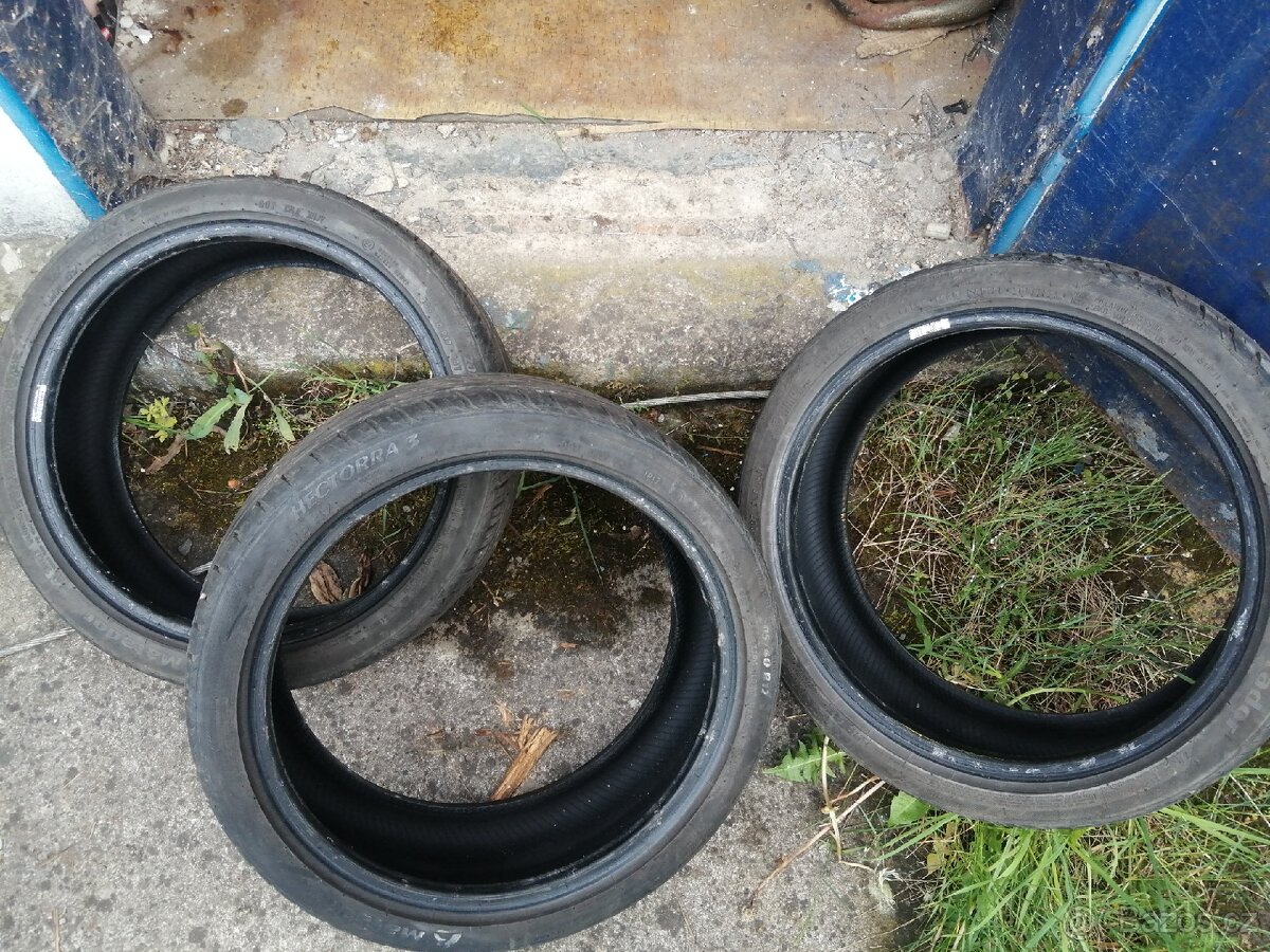 2ks 205/40/17 letní
