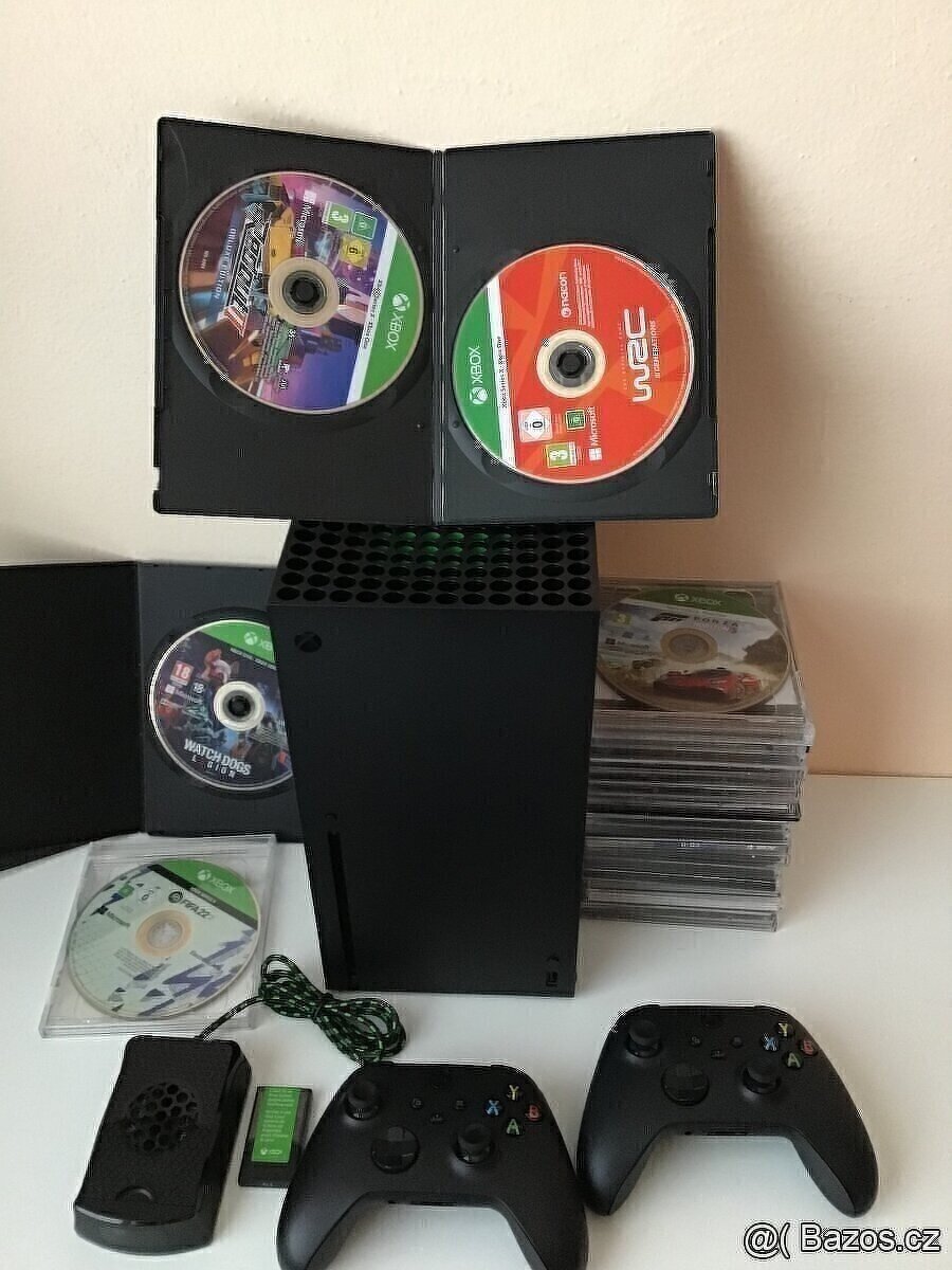 Xbox Series X + 37 hier + 2TB Seagate Expansion Card