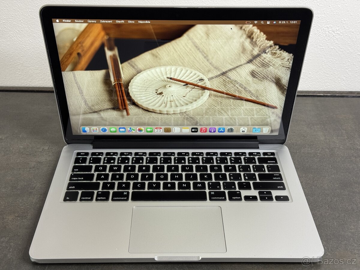Macbook Pro 13" 2015 256GB / i5 / 16GB - DPH