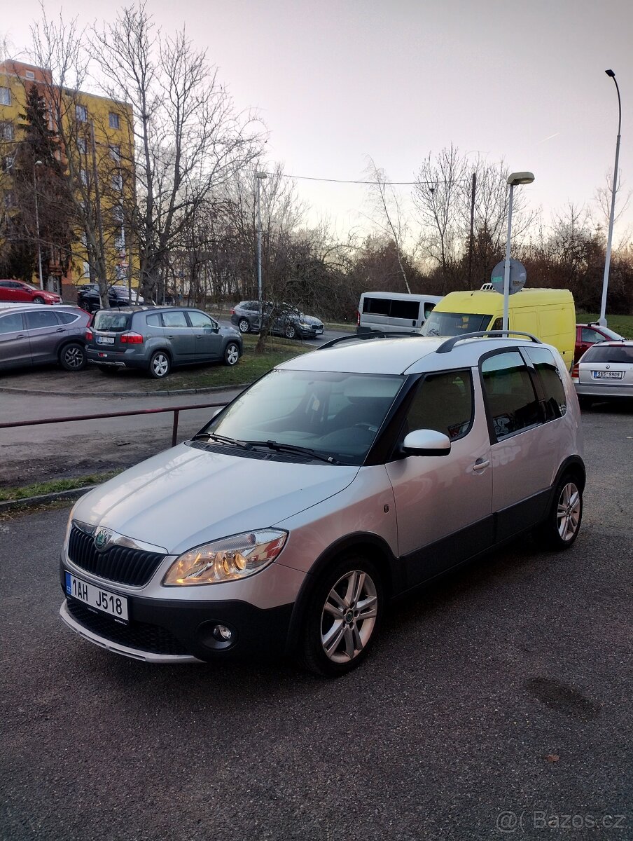 Škoda Roomster 1.2 TSI Scout