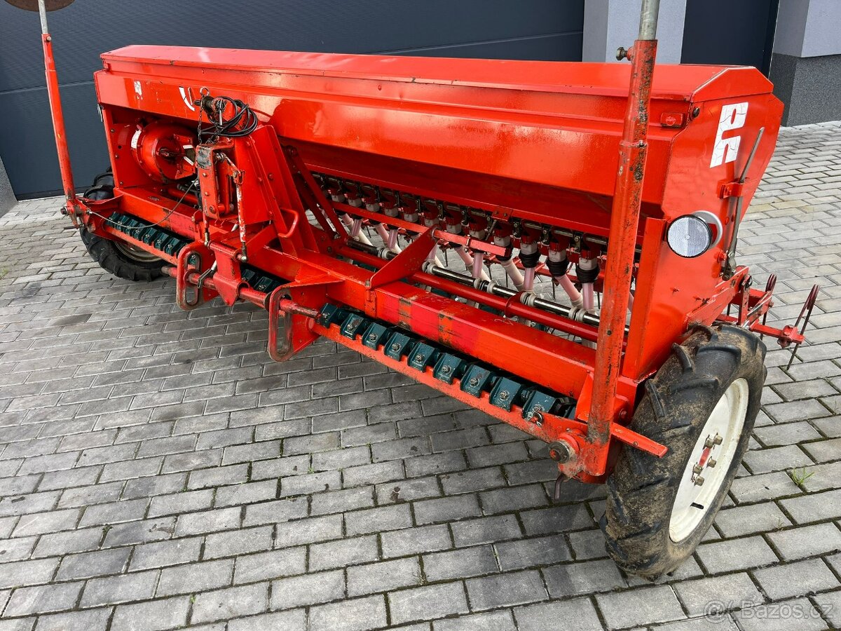 SECÍ MAŠINA, STROJ REFORM SEMO 99 3m ZACHOVALÝ STAV