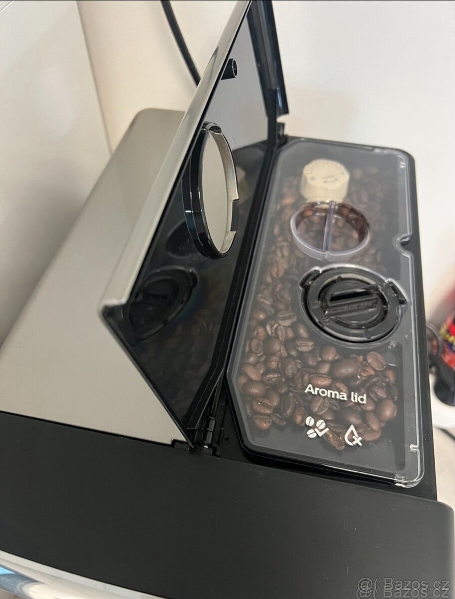 Prodam kavovar philips saeco