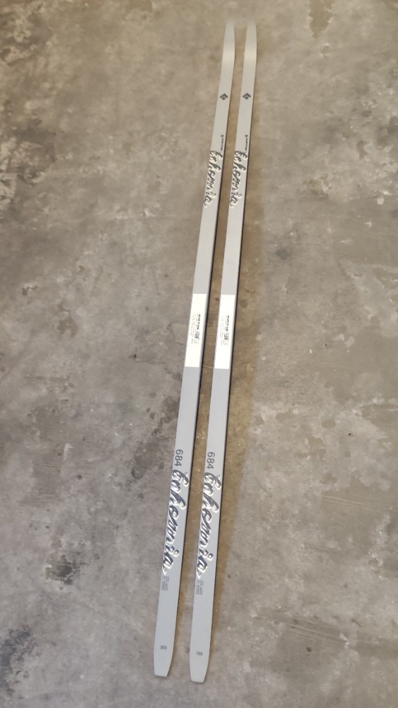 Běžkařské lyže Artis Bohemia  684 Klasika 205cm NOVÉ