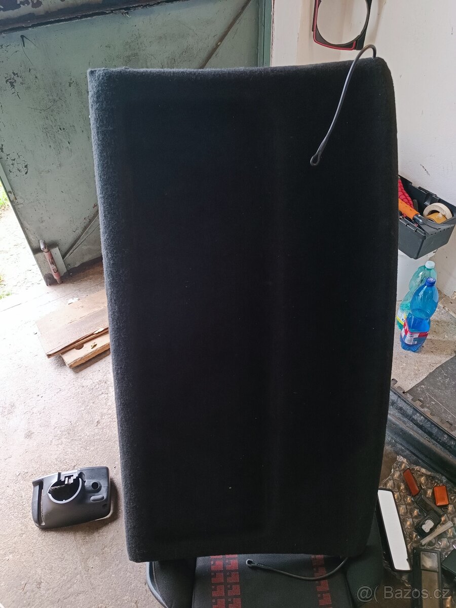 Plato kufru golf mk3