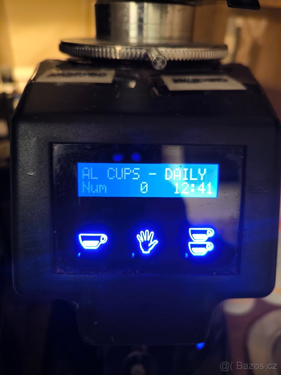 Mlýnek kávy Sanremo SR70