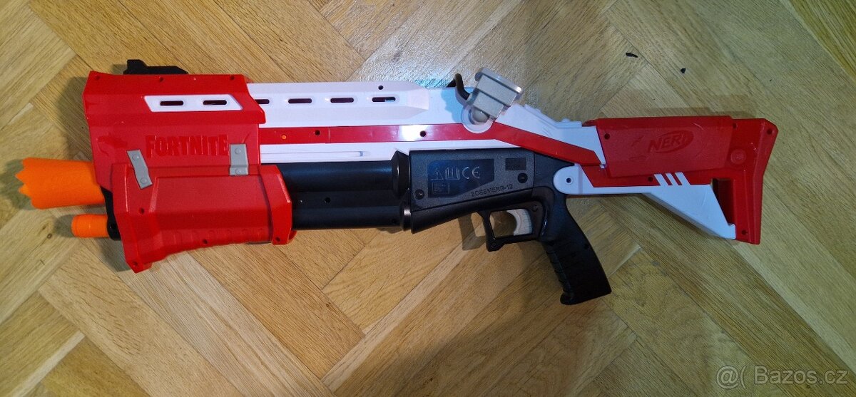 Nerf Fortnite TS pump action Mega Blaster