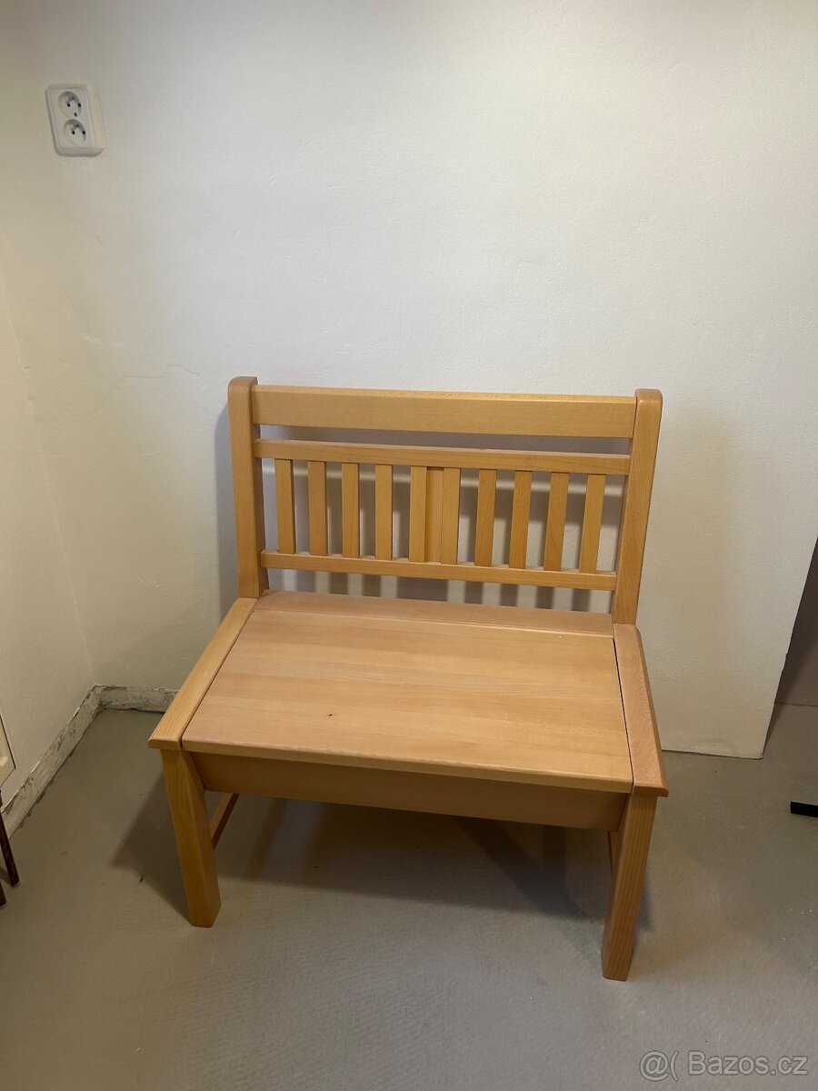 Dubová lavice