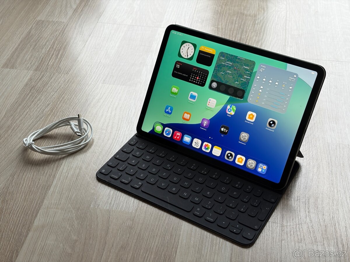 Apple iPad Pro 11 256Gb Wifi / Cellular + Smart Keyboard