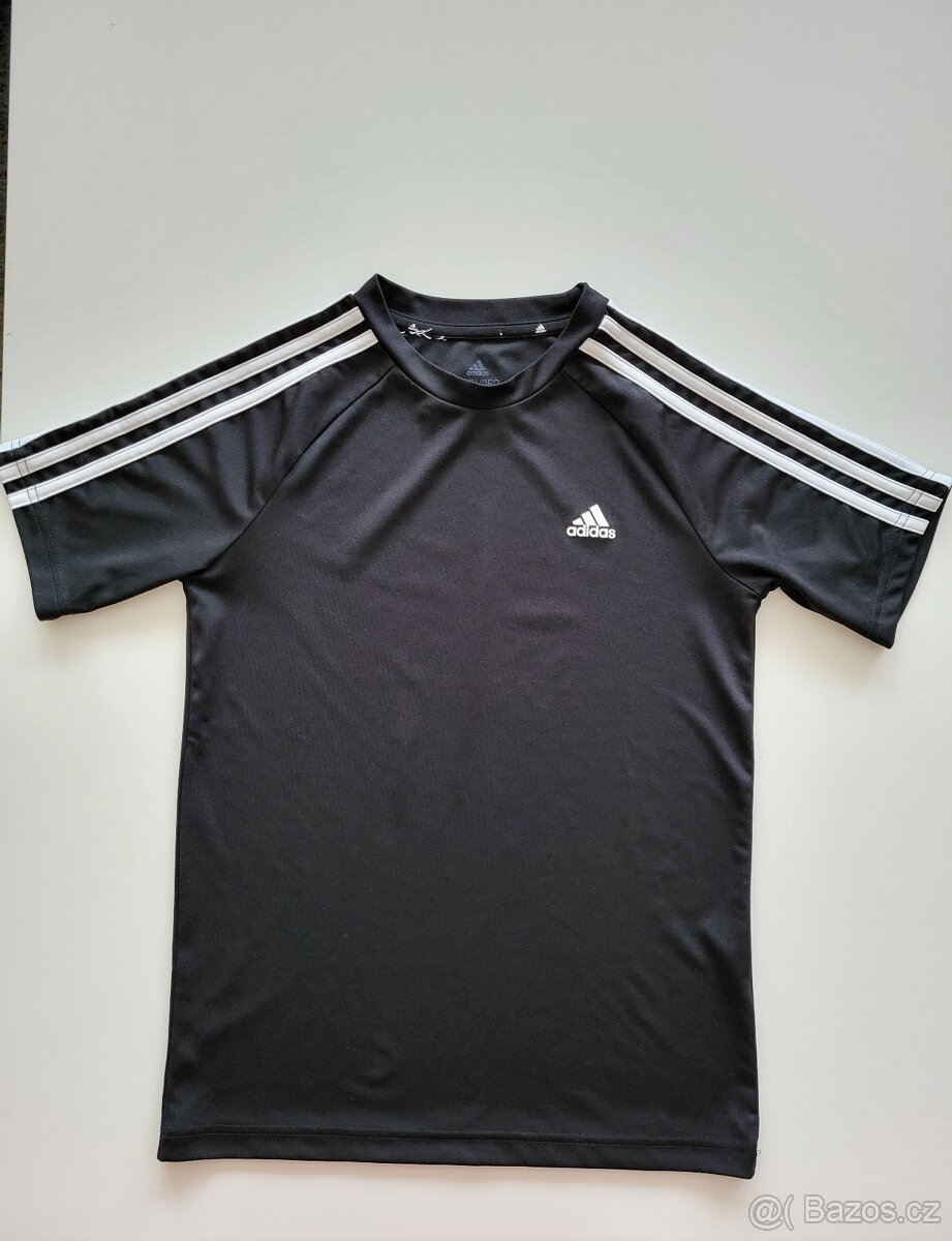 Dres zn. Adidas vel. 152 černý