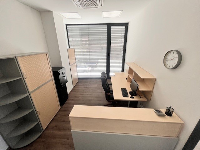 Kancelářský nábytek - sestava