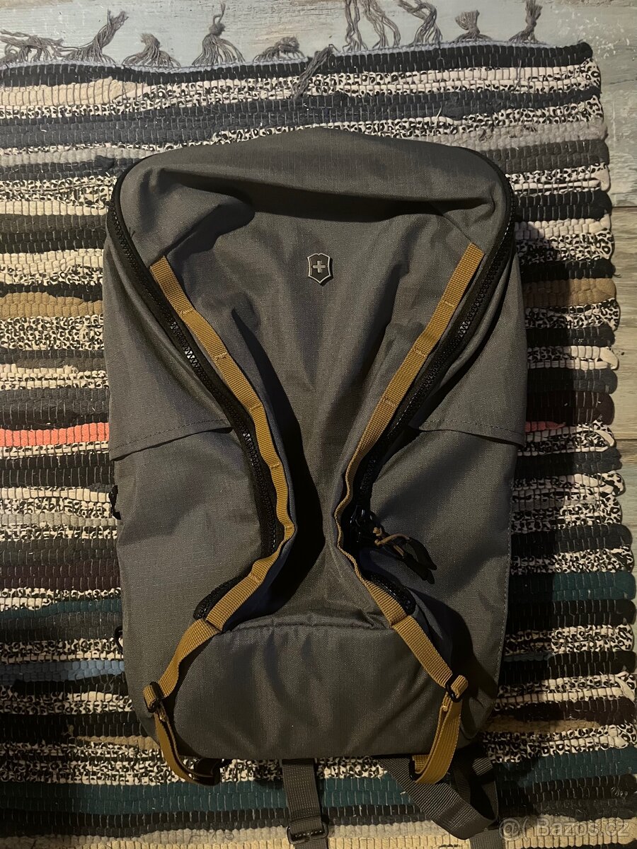 Batoh Victorinox 20l