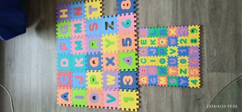 Pěnové puzzle