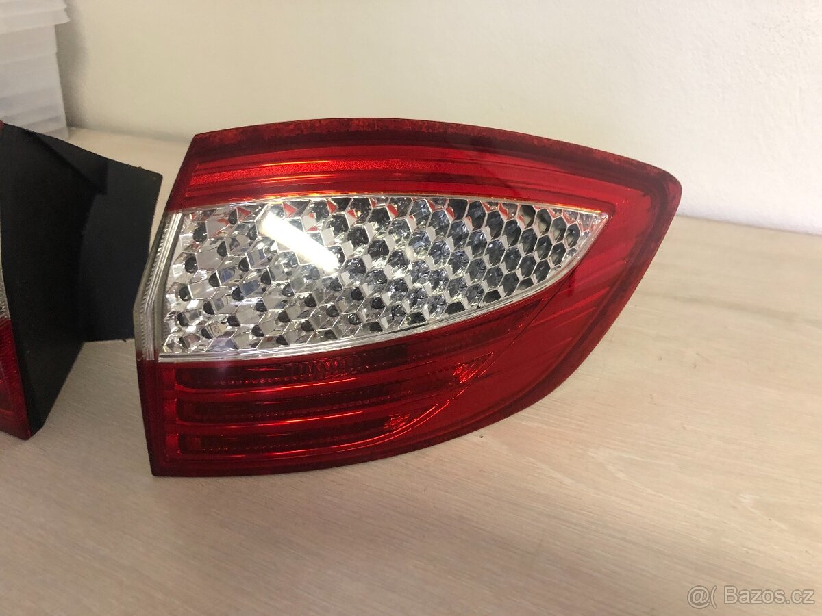 Ford Mondeo Mk4 světlo