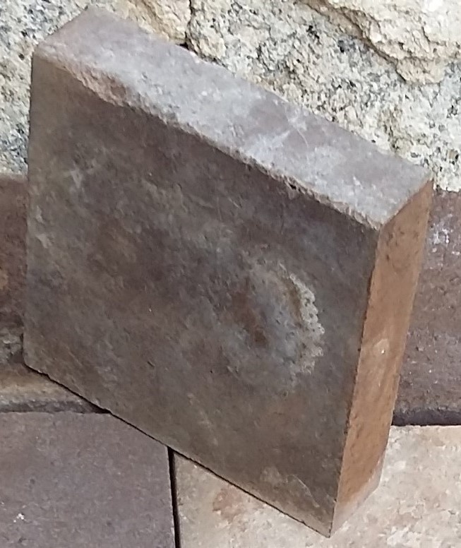Magnezitové cihly 76 ks
