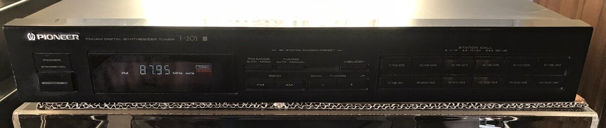 TUNER PIONEER F-201 (ROK 1991)
