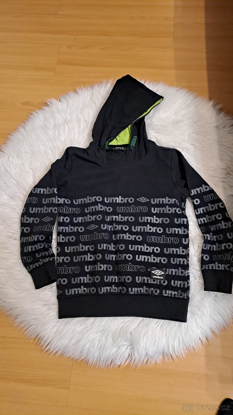 Mikina Umbro, vel. 146,