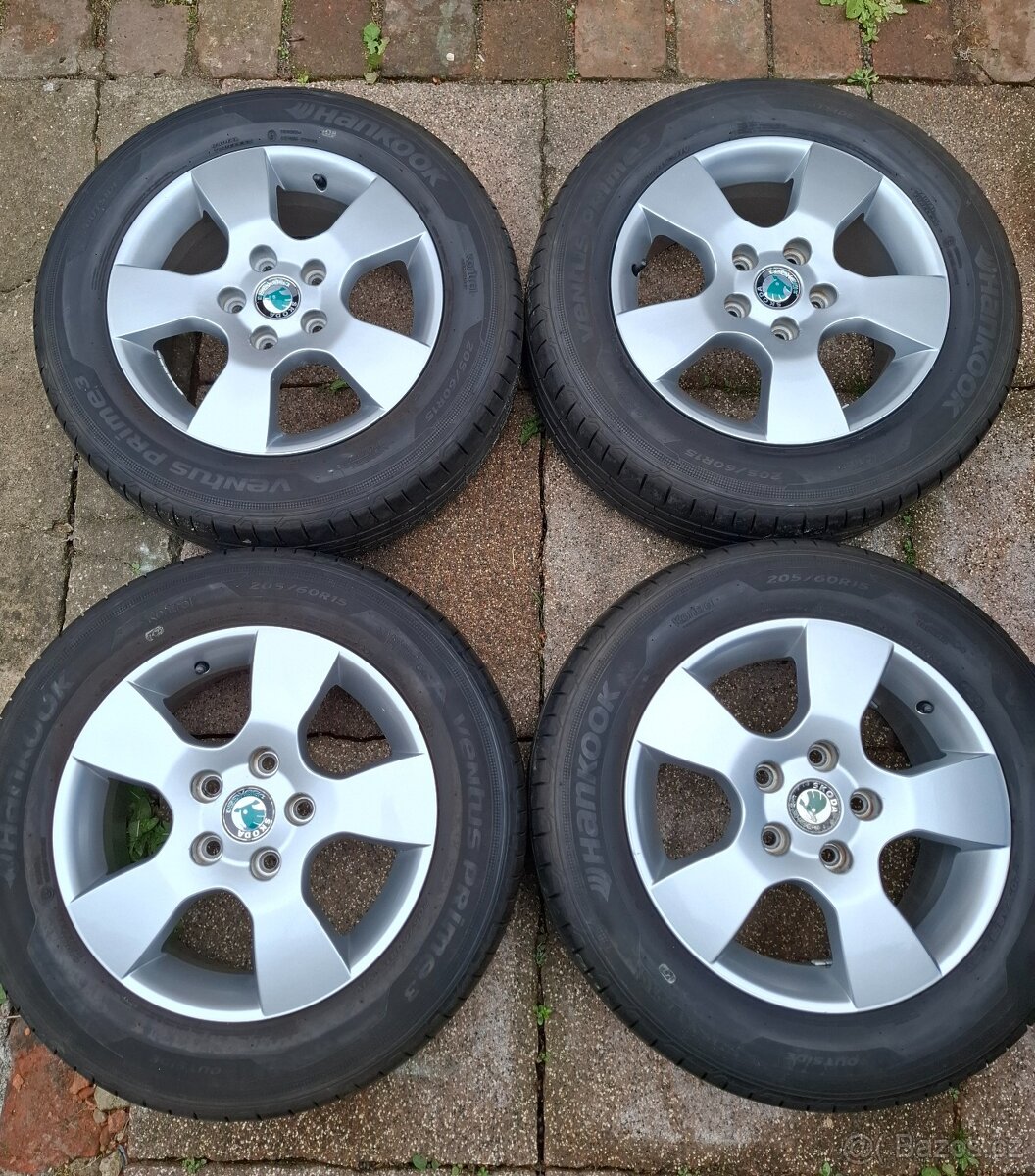 ALU KOLA ŠKODA OCTAVIA II.+LETNÍ PNEU-- 205/60/R15"