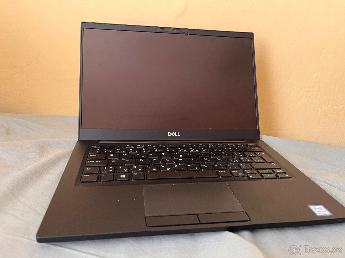 Notebook - DELL Latitude 7390 TOP STAV